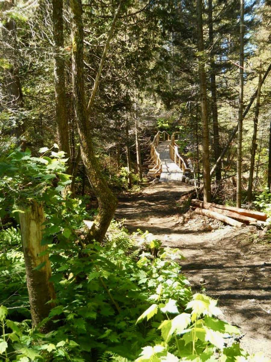 Sentiers pédestres PointeauxRoches Randonnée pédestre Accès Plein Air